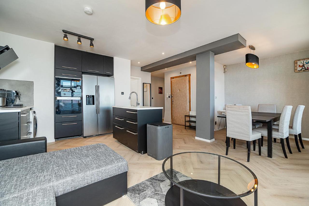 Big 4-Bedroom Flat, Terrace With Great Vitkov View Prag Exterior foto
