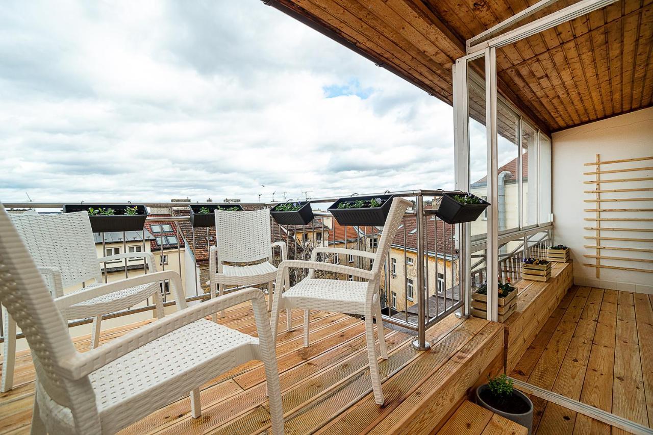 Big 4-Bedroom Flat, Terrace With Great Vitkov View Prag Exterior foto