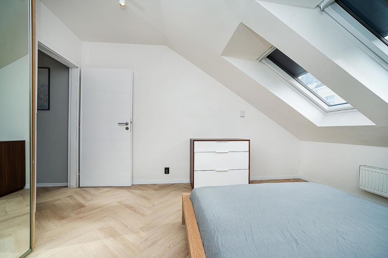 Big 4-Bedroom Flat, Terrace With Great Vitkov View Prag Exterior foto
