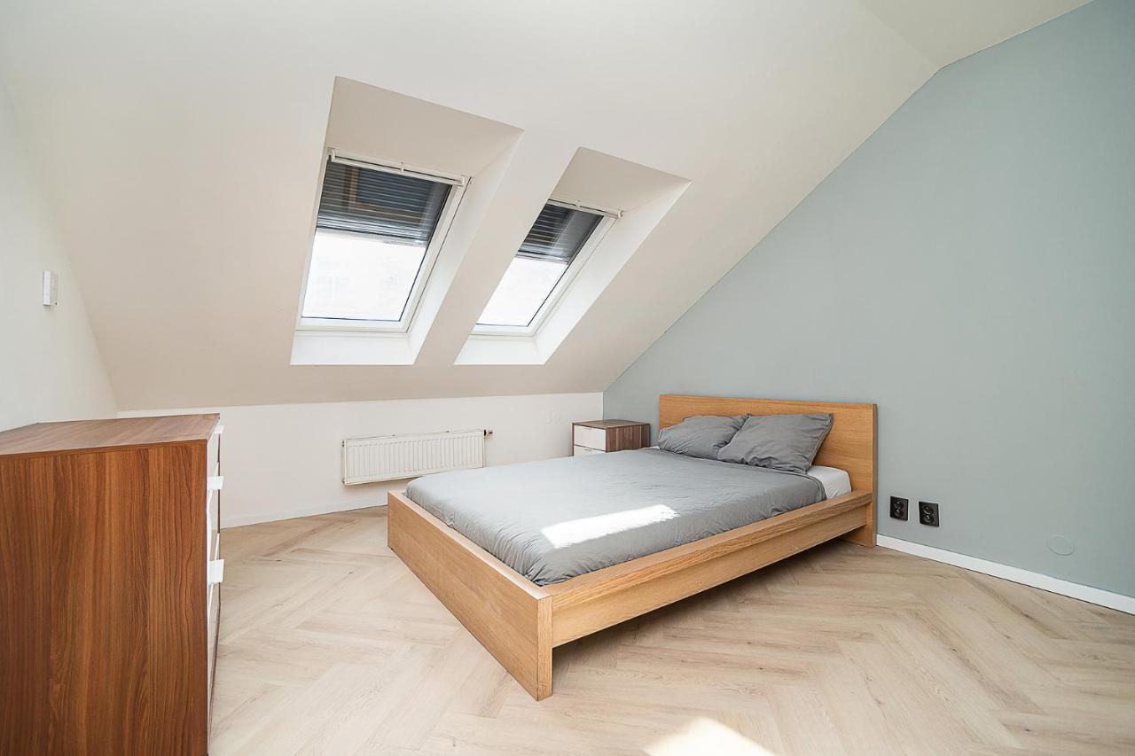 Big 4-Bedroom Flat, Terrace With Great Vitkov View Prag Exterior foto