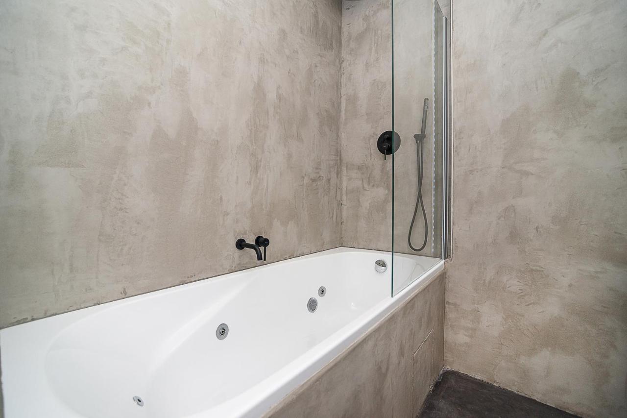 Big 4-Bedroom Flat, Terrace With Great Vitkov View Prag Exterior foto